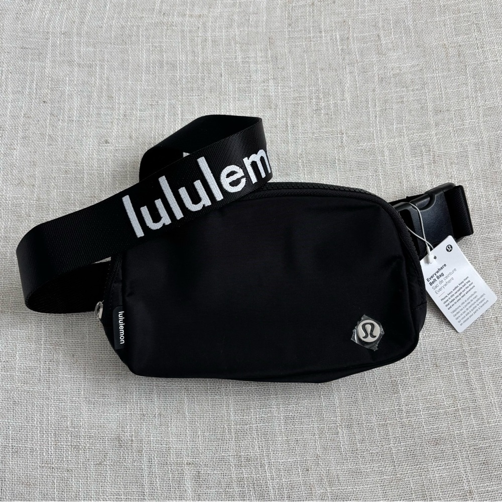 NWT Lululemon Wordmark Black Everywhere Belt Bag 1L